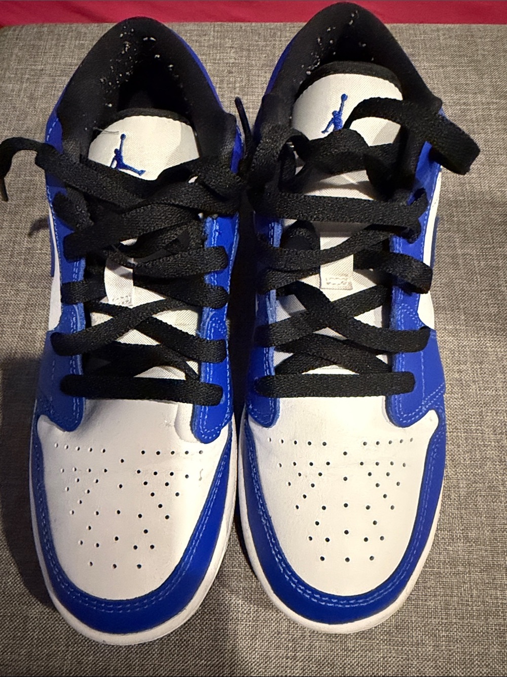 Jordan 1 low top White and royal Blue 💙 GS 6 = Woman 7.5 - no box